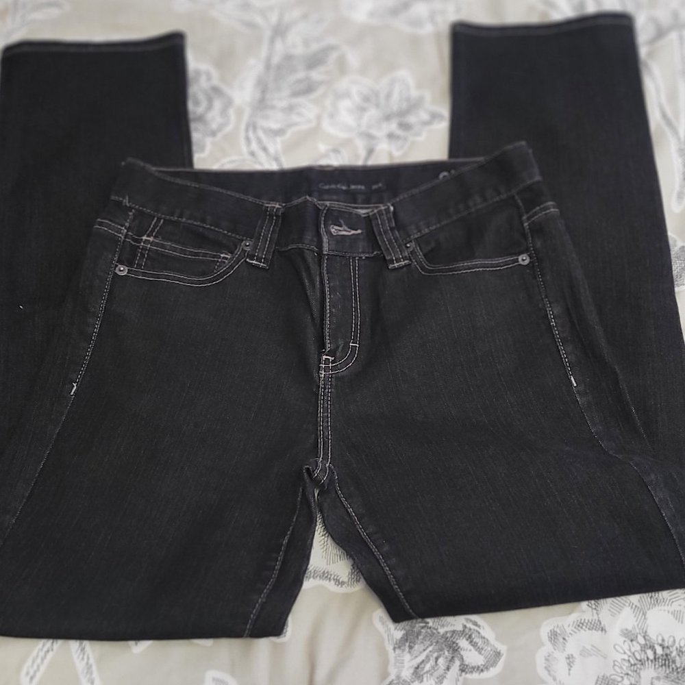 Calvin Klein Black 5pkt Straight Leg Jeans Size 6 EUC